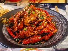 -肥肥虾庄·金牌油焖大虾(东湖欢乐谷店)