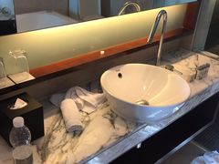 -上海龙之梦万丽酒店