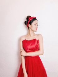 -LOVINA洛维娜婚纱礼服