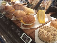 -星巴克臻选(上海合生汇1F店)