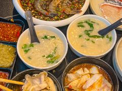 -牛牛和牛海鲜粥底火锅(长虹国际城店)