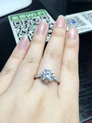 -威德钻石-克拉钻大本营(南京东路店)