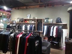 -时尚MEGO商业广场(华新地铁店)