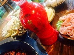 -黄潇洒老火锅(九眼桥宏济巷店)