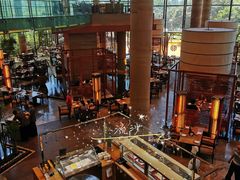 -松山湖凯悦酒店·Café自助餐厅·周末火舞秀表演