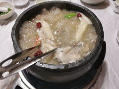 纳麦滋补石锅鸡-鲁朗纳麦石锅鸡庄园