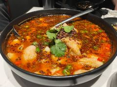 水煮巴沙鱼-本来精品川菜(嘉里中心店)