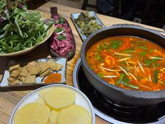 -贵厨酸汤牛肉(花果园国际中心店)