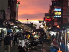 -席娜卡琳火车铁道夜市