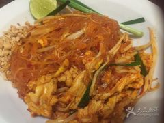-Dang restaurant (patong phuket)