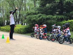 -八爪矩阵极限运动馆·儿童平衡车·感统训练(南海子公园校区)