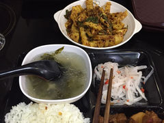 香辣味炸洋芋-老师专·玉溪特色小吃
