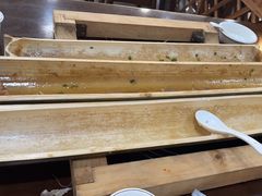 -胡须哥网红竹筒菜