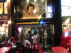 -BHC炸鸡(明洞总店)