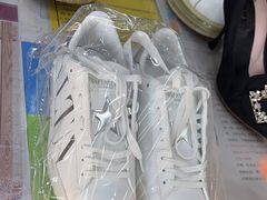 -翰皇直营洗衣洗鞋(望京鹿港店)