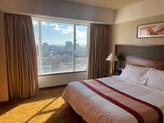 -汕尾巴黎半岛酒店