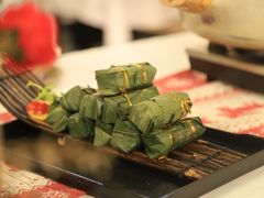 -刘姐啤酒鱼民族演艺餐厅(西街总店)