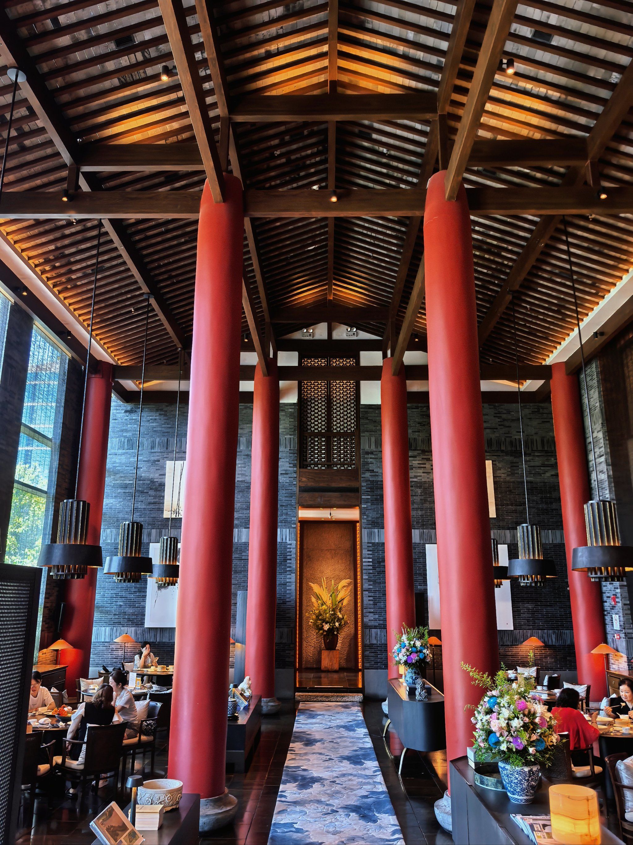 上海这种高级餐厅都是谁在吃啊