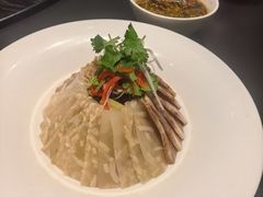 -艳阳天民俗村(公园路店)