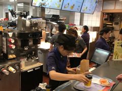 -麦当劳(轻轨曹杨路店)