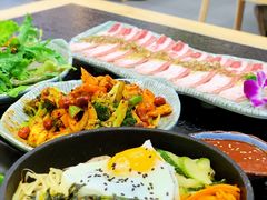 -臻牛烤肉