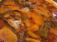 鲫鱼炖土豆-韩阳王石板烤肉