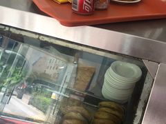 -牛一嘴·兰州牛肉面·大盘鸡(财富中心店)