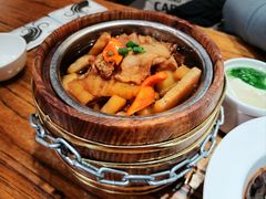 -苹果树下艺术餐厅(宋庄店)