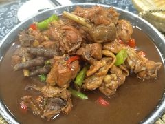 -八两八金·莱芜特色炒鸡(市南漳浦路店)