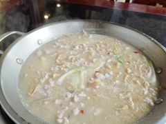 -老来福·非遗酸汤兔(凯旋路店)