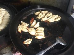 -黄阿姨锅贴大王(万航渡路店)