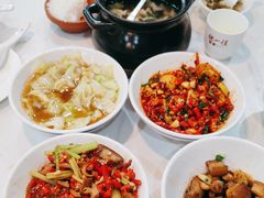 -独一佳老胡湘菜馆(矿山路店)