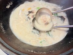 -陈大锅·岳阳鱼馆·地道岳阳菜(美食街店)