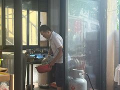 -阿汉名材老鸡汤饭店(金鸡岭店)