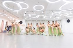 -深舞形体民族舞蹈工作室