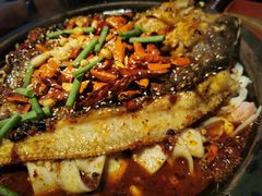 -鸣记脆皮烤鱼·海鲜烤鱼(三八广场店)