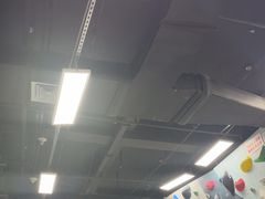 -超极限攀岩馆(六元素店)