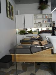 -茶发Salon·烫发染发理发