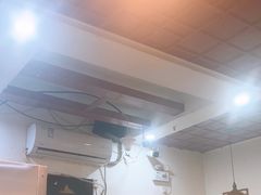 -堂瓦里·33年传统赣菜(第一街区店)