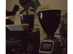-SAFARI COFFEE
