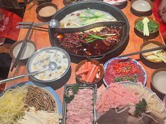 -周小明火锅(黑金冠社区店)