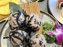 -围炉肉舍•炭烤活鳗•丹东海鲜烤肉(步行街店)