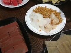 -乡土黄·鲜牛肉火锅·小龙虾(兴业街店)