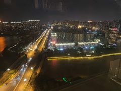 -荣誉国际酒店-云顶旋转餐厅