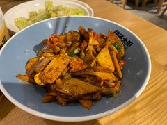 -胡子大厨·超级小炒肉(晶耀前滩店)