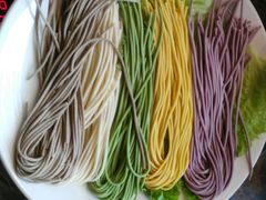 五彩面条-小龙坎老火锅(北京三里屯店)