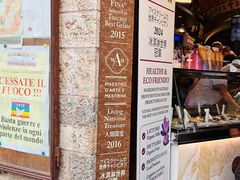 -Gelateria Dondoli