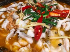 -山城外·非遗酸菜鱼(财富中心店)