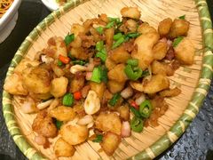 -万重锦·人文川菜馆(骡马市店)