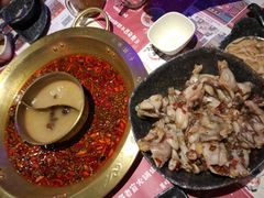 -哥老官重庆美蛙鱼头(宝山龙湖店)